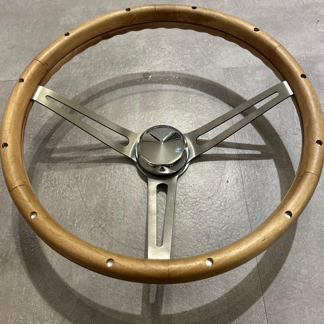 ムーンアイズ　ウッドステアリング