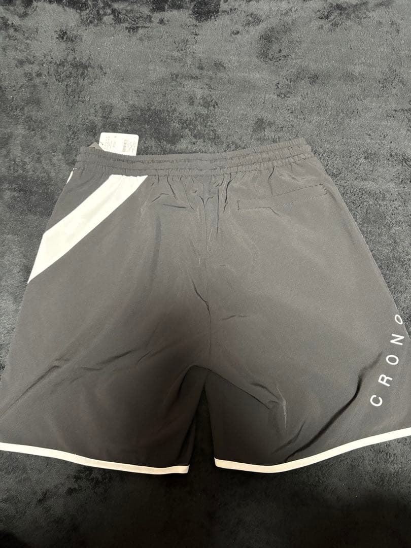 「大幅値下げ」CRONOS ショートパンツ 黒×白 40