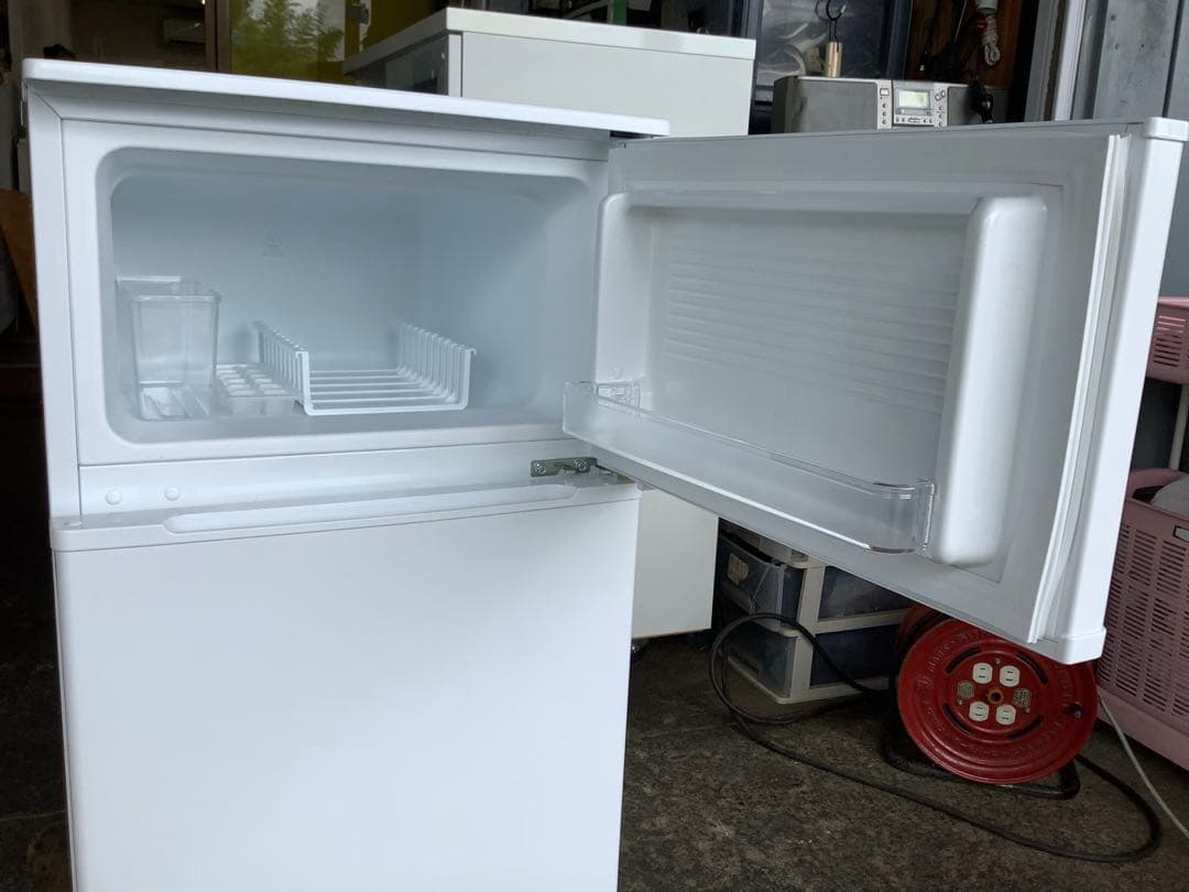 【高年式】Comfee 2ドア冷蔵庫 90L RCT90WH/E 24年製 白