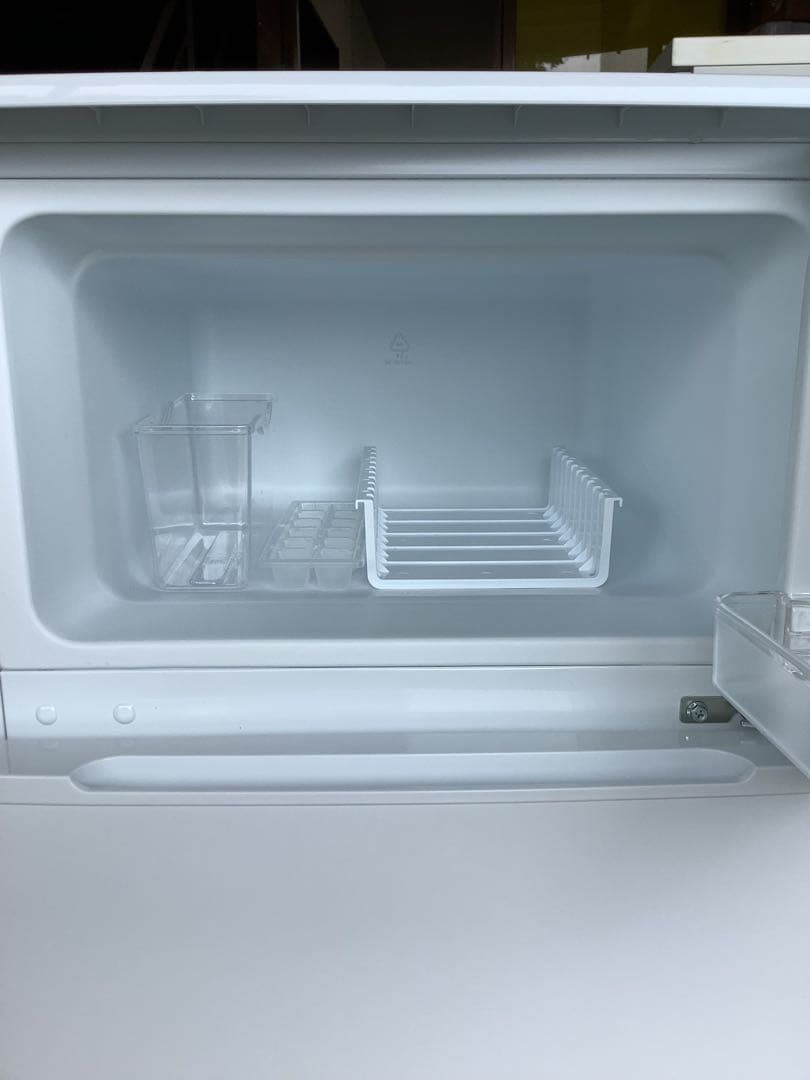 【高年式】Comfee 2ドア冷蔵庫 90L RCT90WH/E 24年製 白