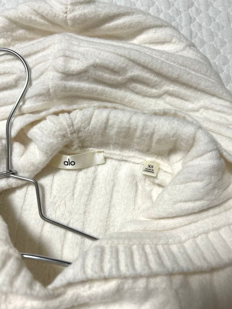 【ALO Yoga】 ALO ニット　セットアップ (S)