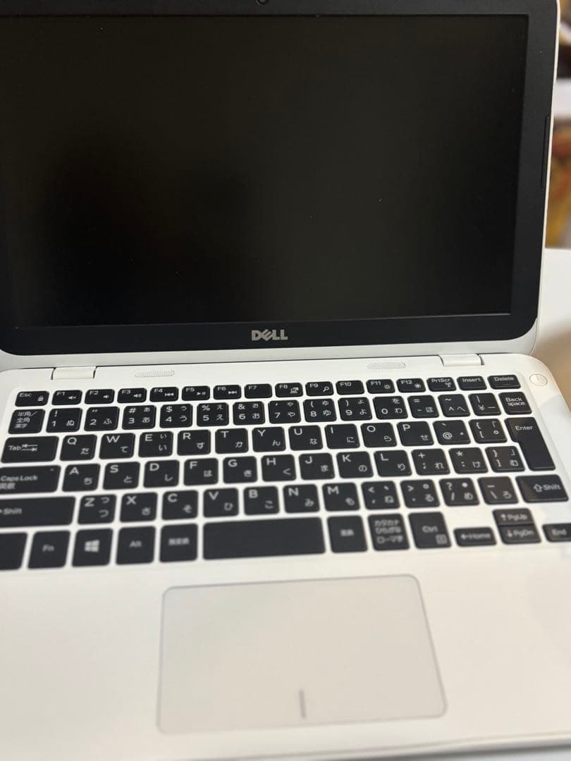 Dell ノートPC ホワイト ACアダプター付き　ジャンク品
