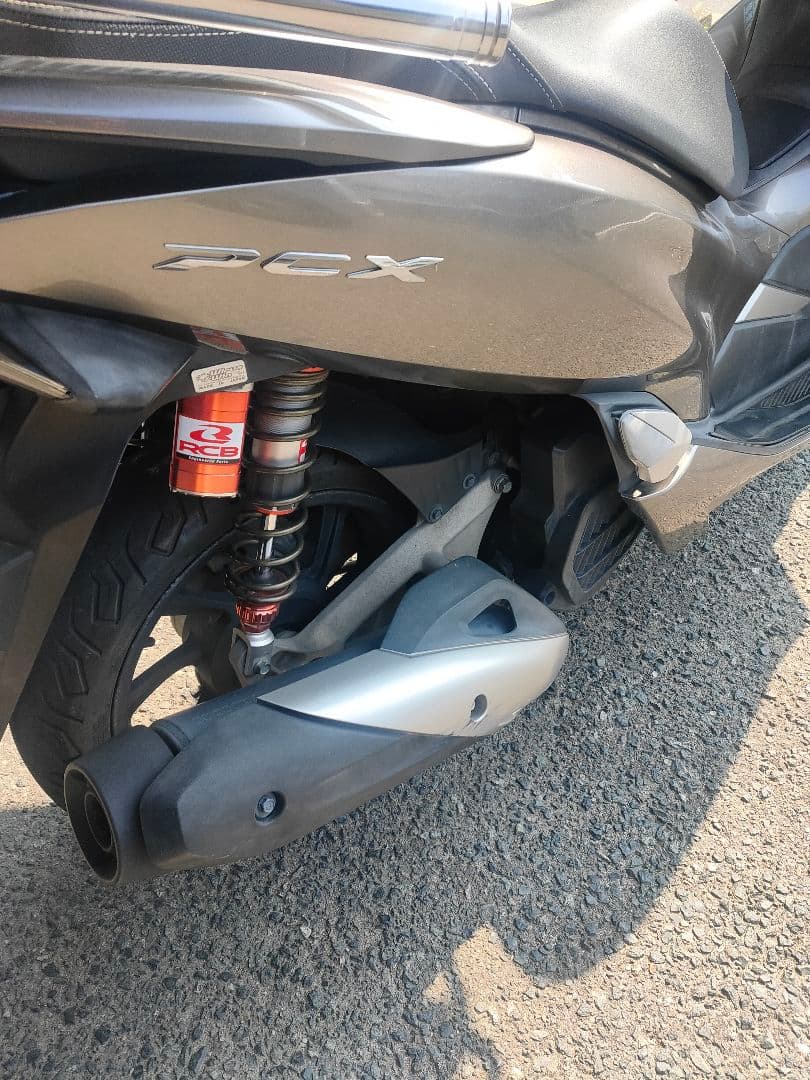 pcx jf81 RCBレーシングボーイ リアサスペンション左右とカラー2個