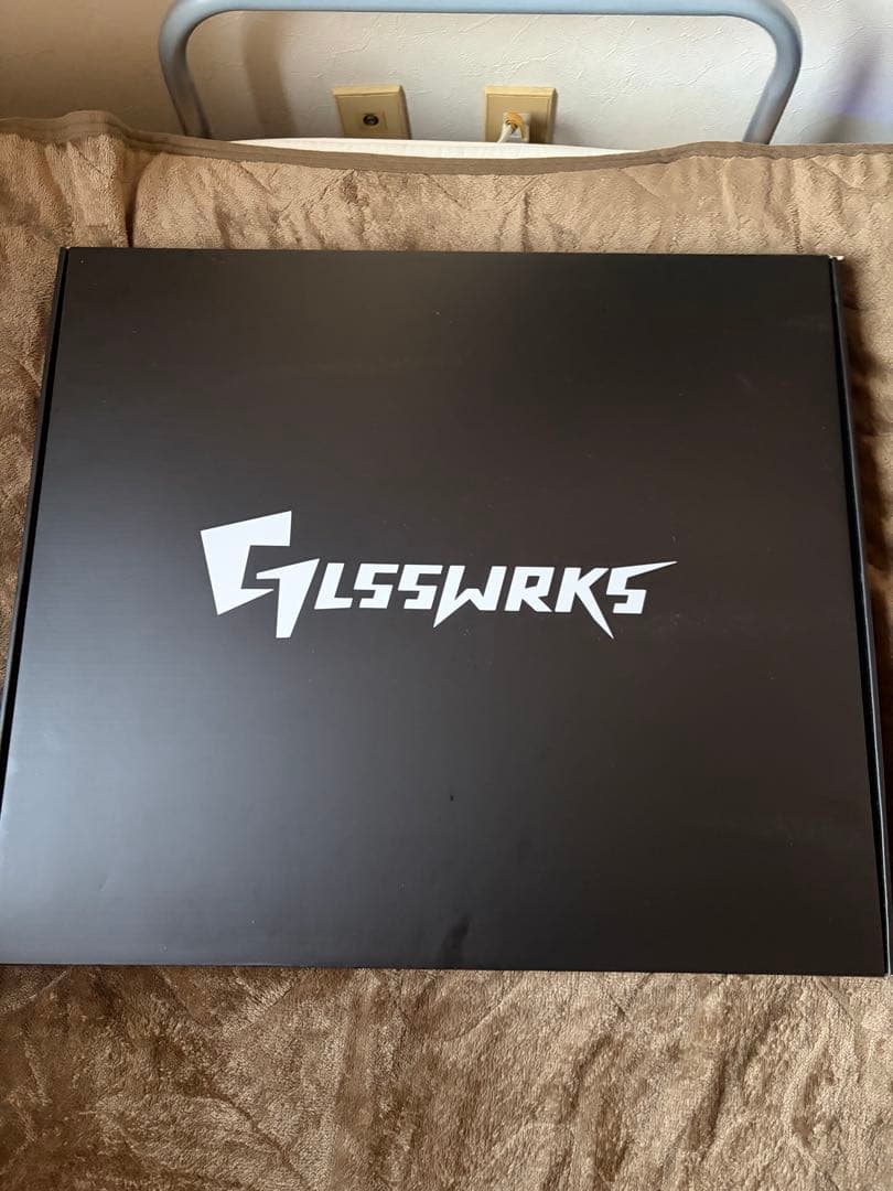 kazemi GLSSWRKS ガラスマウスパッド