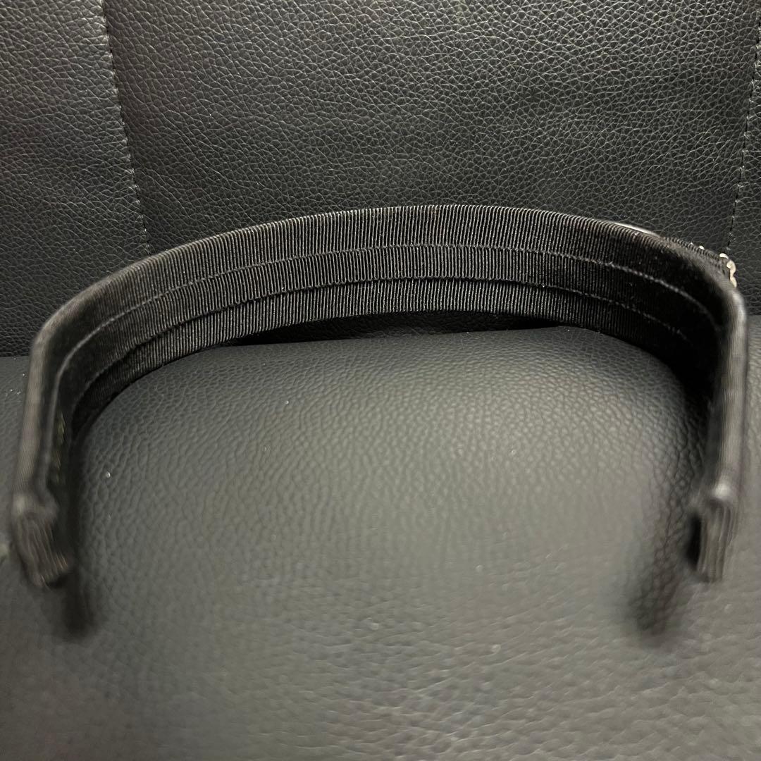 一度のみ使用美品　サルバトーレフェラガモ ビジュー ヴァラ リボン　カチューシャ