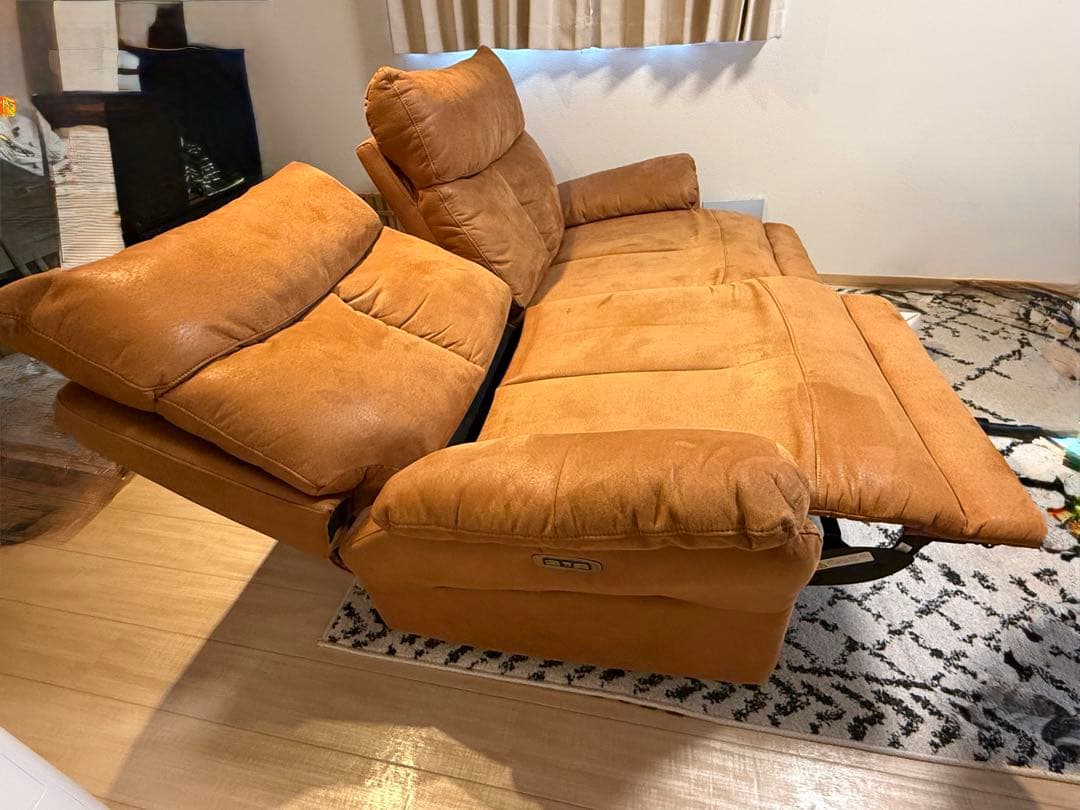 【美品・送料込み】2人掛け電動リクライニングソファ