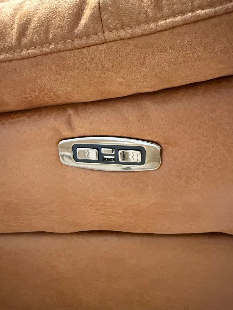 【美品・送料込み】2人掛け電動リクライニングソファ