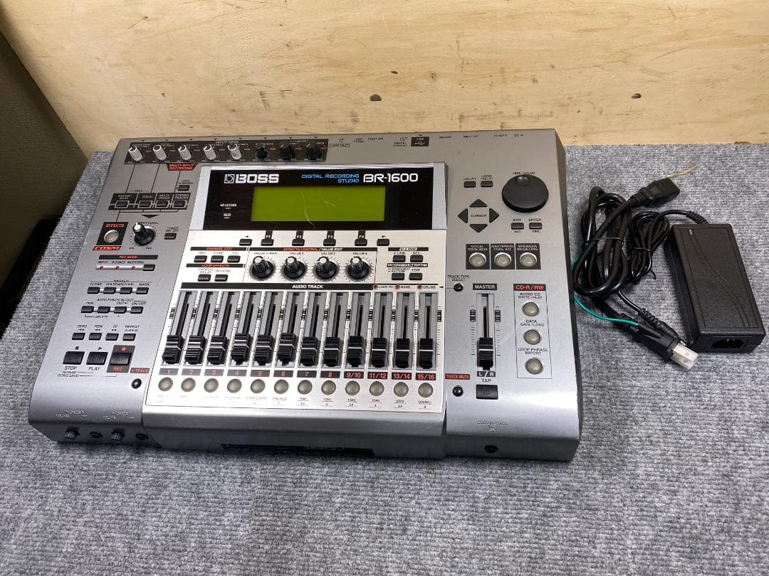 1026 BOSS BR-1600 MTR マルチトラックレコーダー