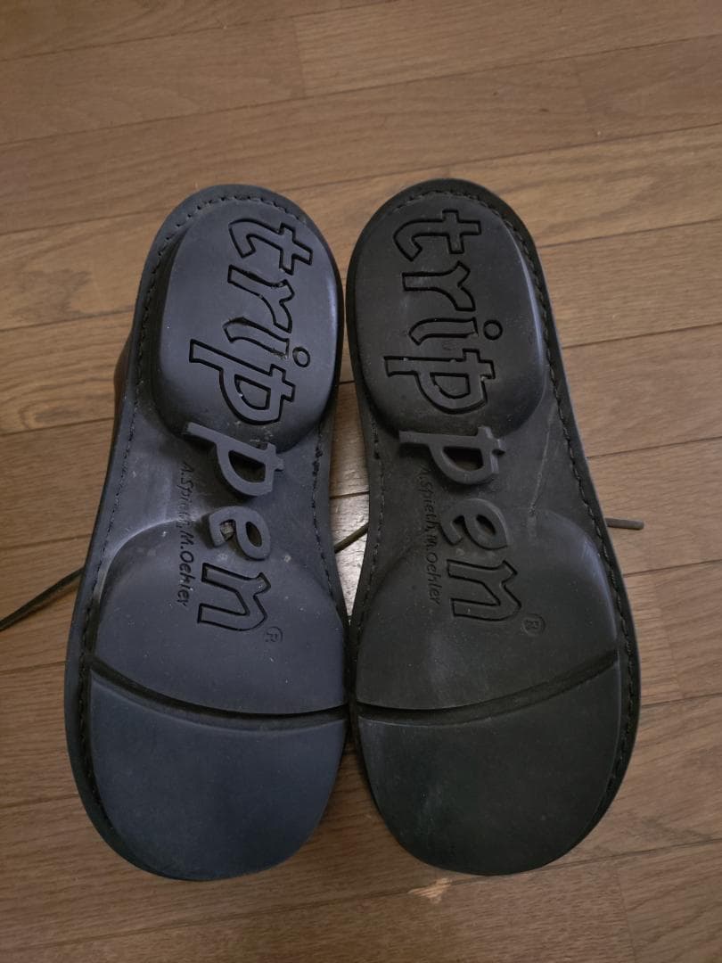 trippenトリッペン sheet ブラックレザー 1アイレット