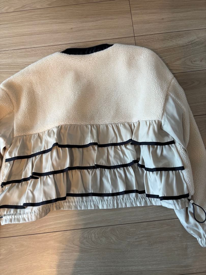 ほぼ新品　ラディエイト　ボアフリルデザインジャケット