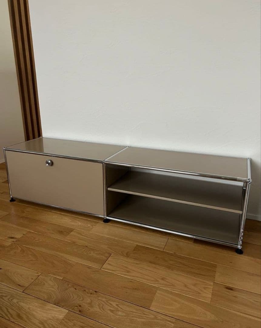 USM Haller テレビ台 ベージュ