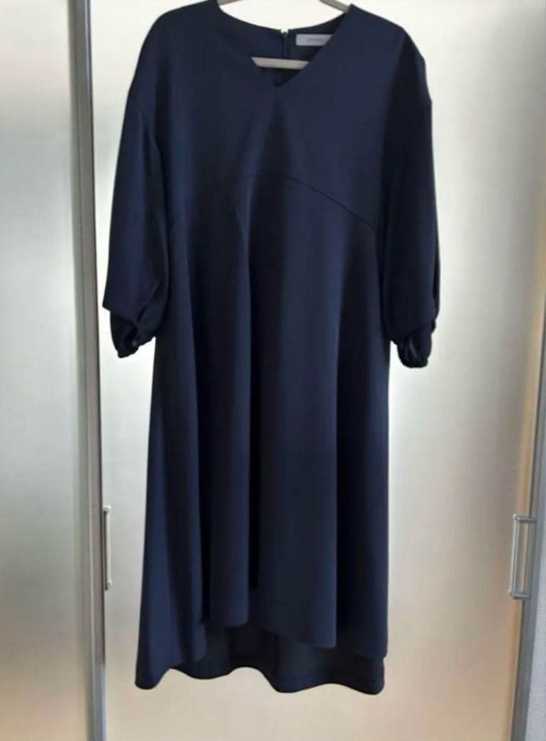 美品ADORE ドライクロスAラインワンピース