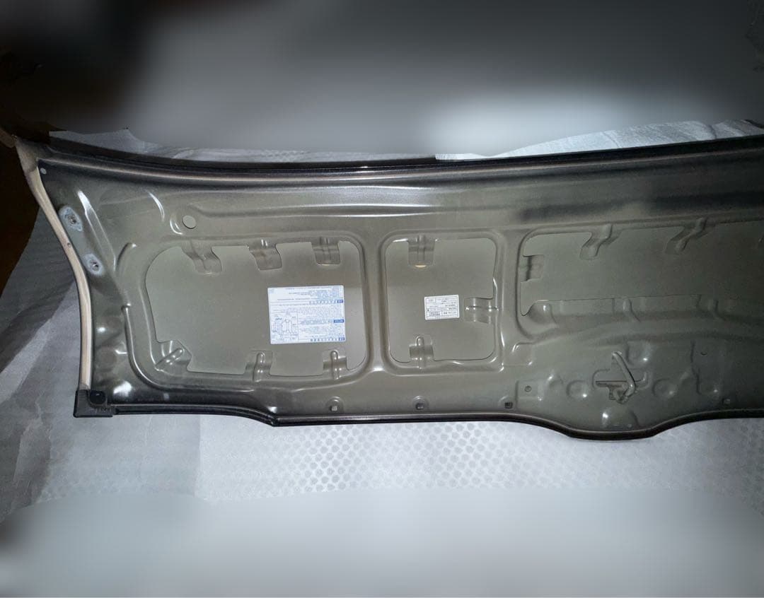 トヨタ ハイエース純正ボンネット