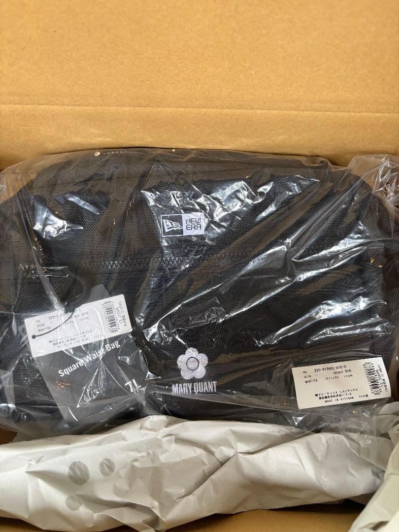 本日発送【新品未使用】マリークワント×ニューエラ/限定スクエア ボディバッグ