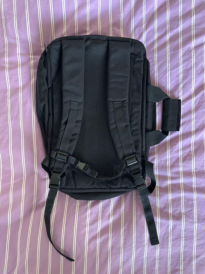 【美品】UNIVERSAL PRODUCTS UTILITY BAG 黒