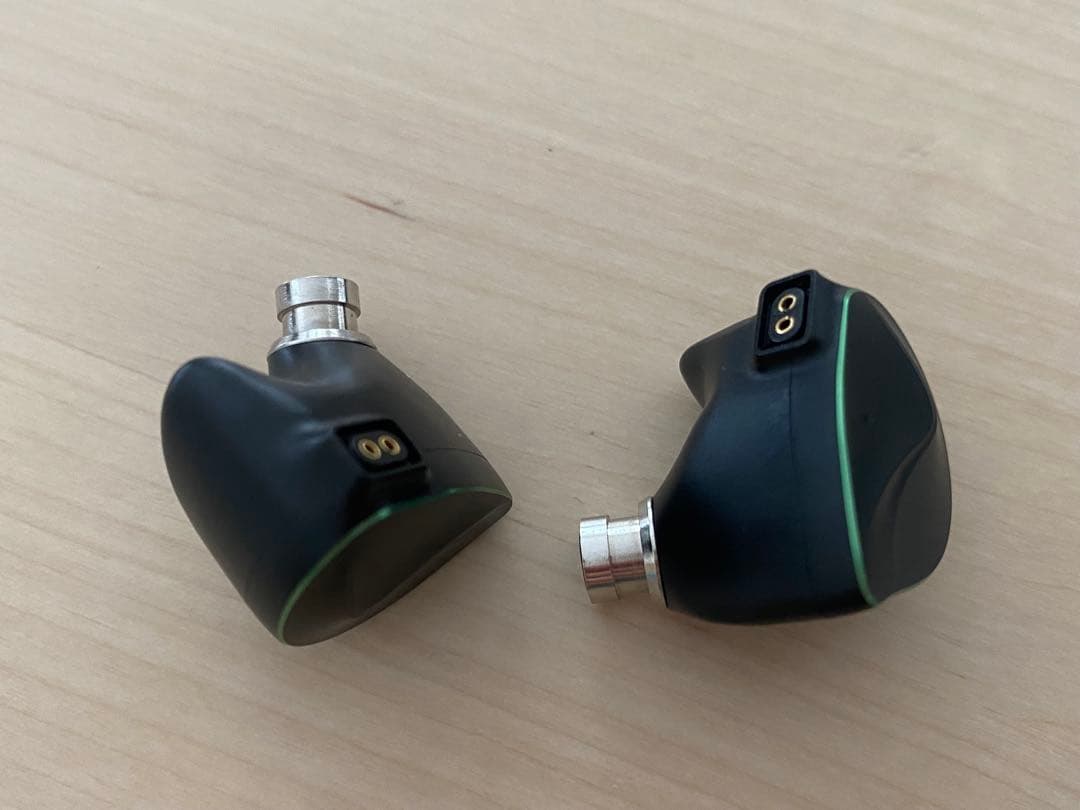 BQEYZ ビーキューアイズ イヤホン Winter ブラック 4.4mm①