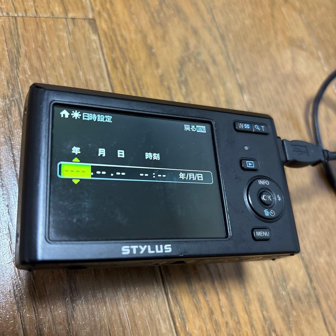 オリンパス　デジタルカメラ　デジカメ　OLYMPUS VG-180 ブラツク