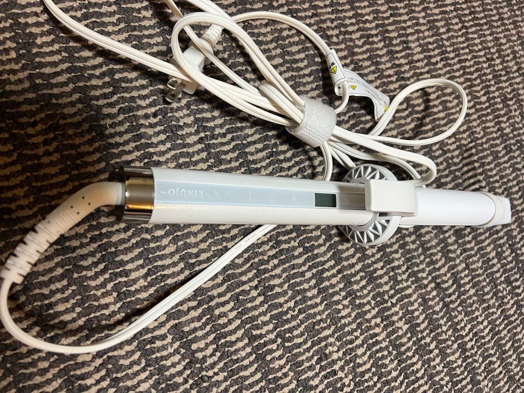 KINUJO カールヘアアイロン ホワイト　早いもの勝ち値下げ！