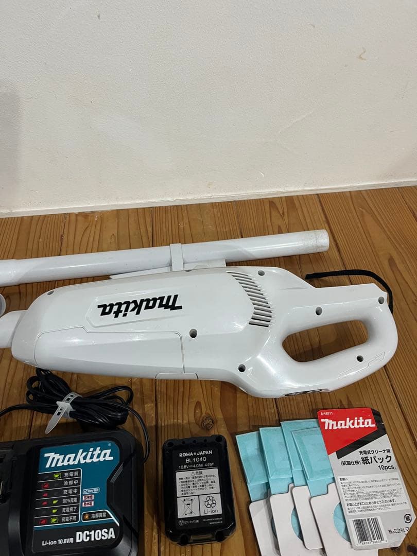 kenji0125　Makita コードレス掃除機 CL107FD