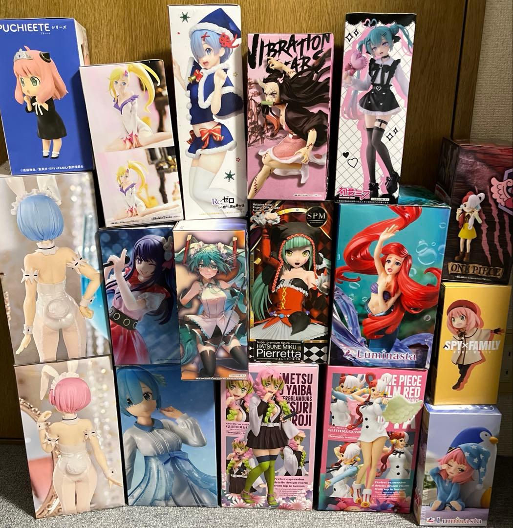 女の子フィギュア 鬼滅の刃 リゼロ 初音ミク 17体セット