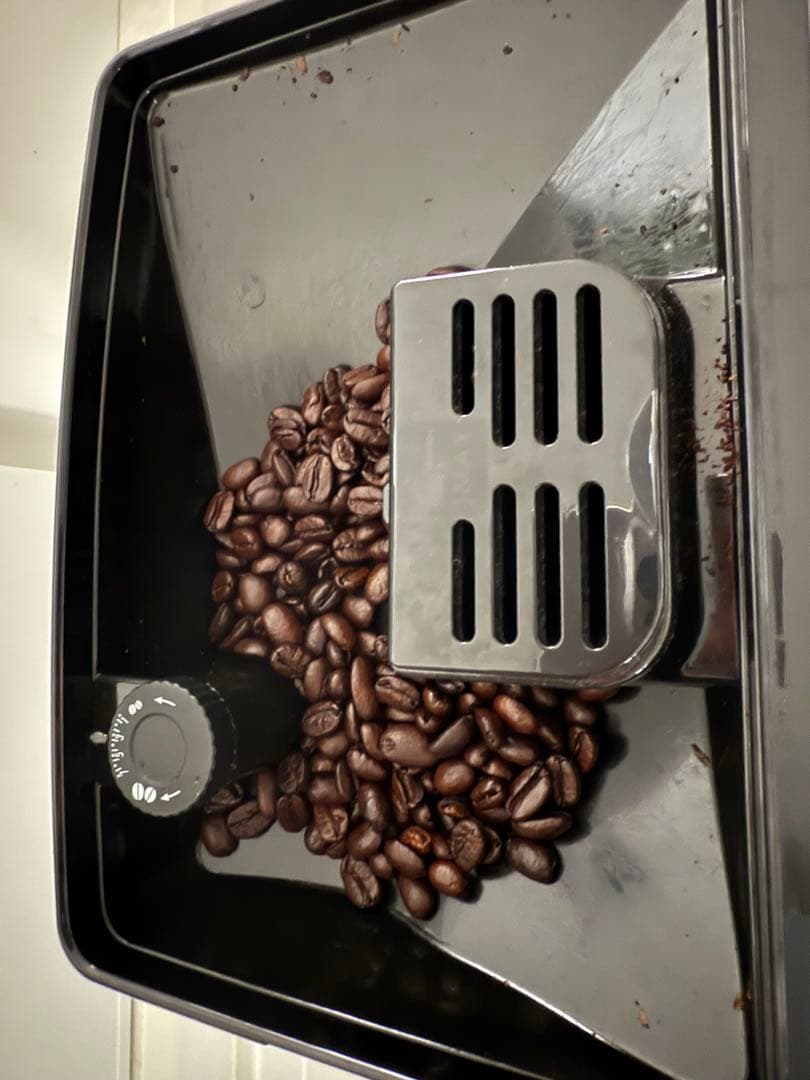 デロンギ マグニフィカS ECAM23120BN 全自動エスプレッソマシン