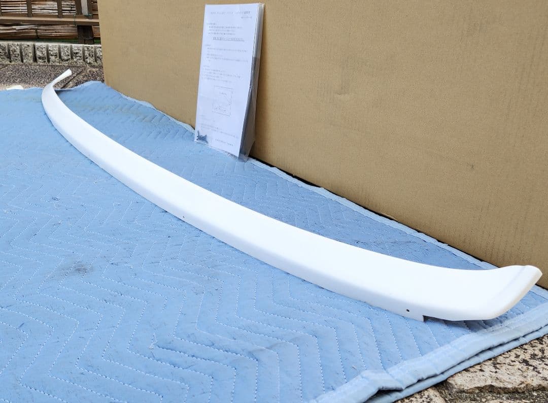 ガレージベリー│ワイパーガード｜200 ハイエース ワイド│FRP製 未塗装