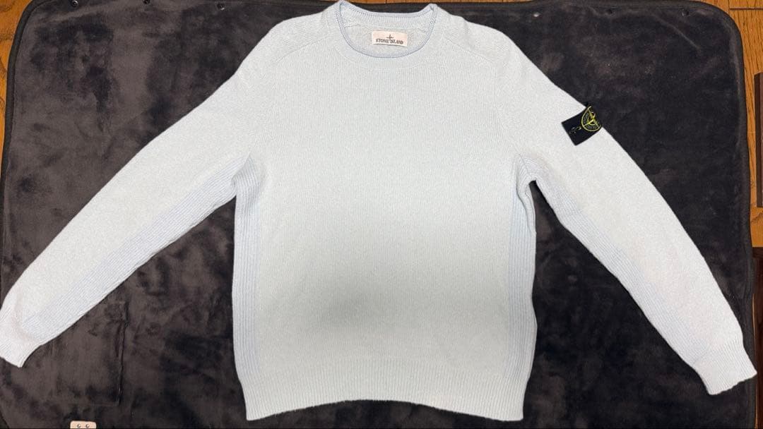 Stone 　スカイブルーニット