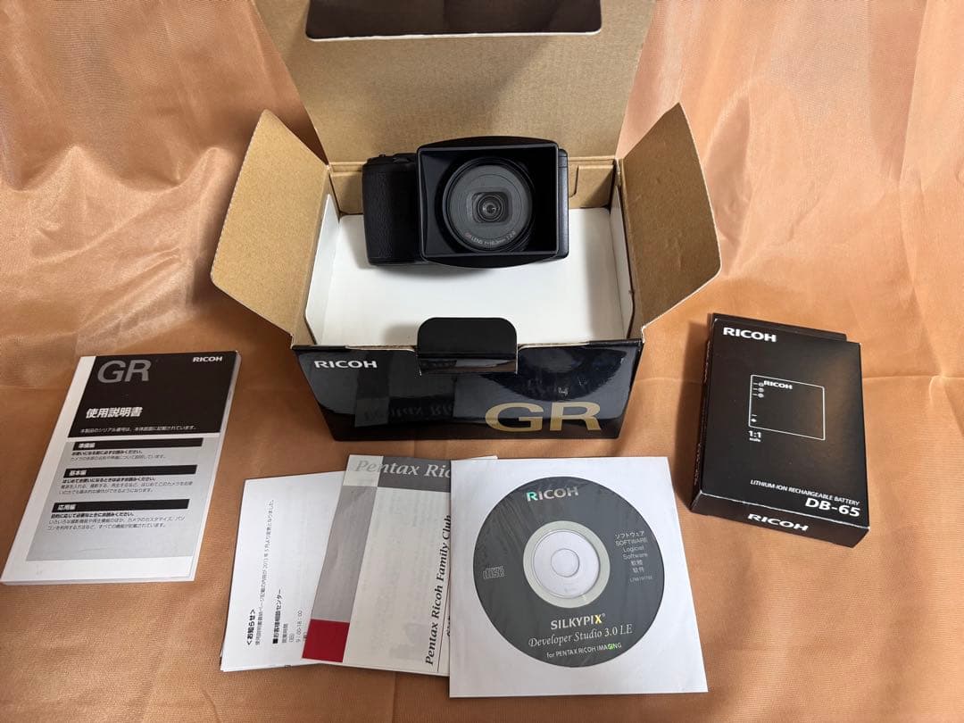 P*n様 RICOH GR コンパクトデジタルカメラ　初代