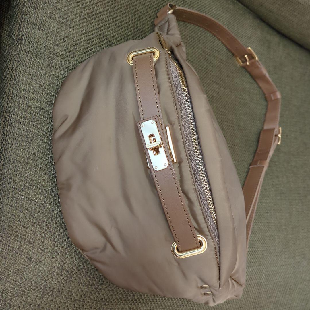 felicita　シータパランティカ　ボディバッグ