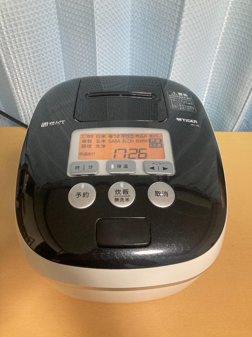 ★タイガー JPC-10NJ 圧力IH炊飯器 5.5合炊き 2018年製 ★