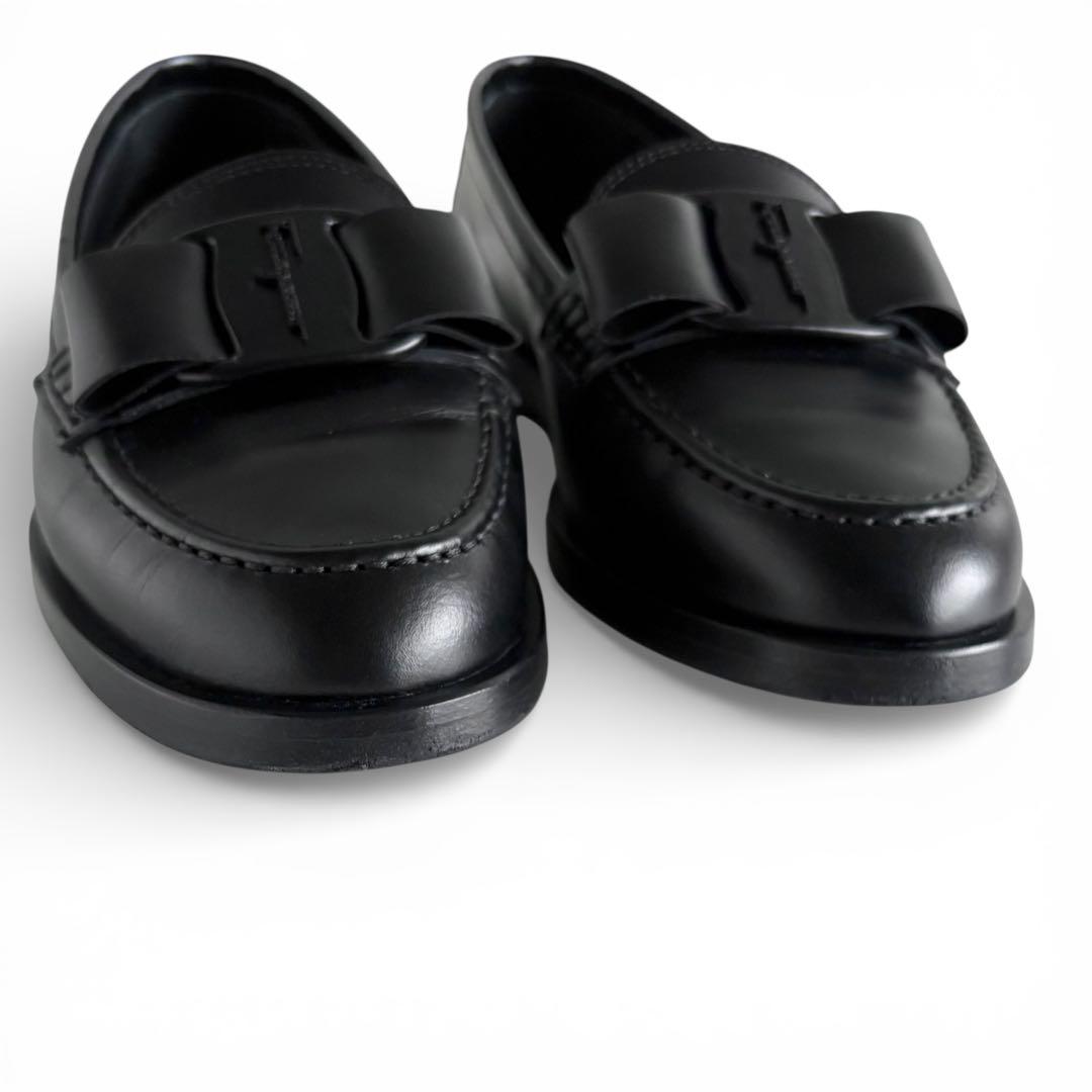 Salvatore Ferragamo VIVALDO ローファー 5.5