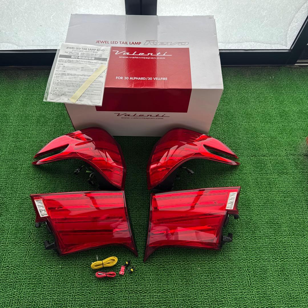 Dazz Fellows テールランプ 30系アルファード/ヴェルファイア