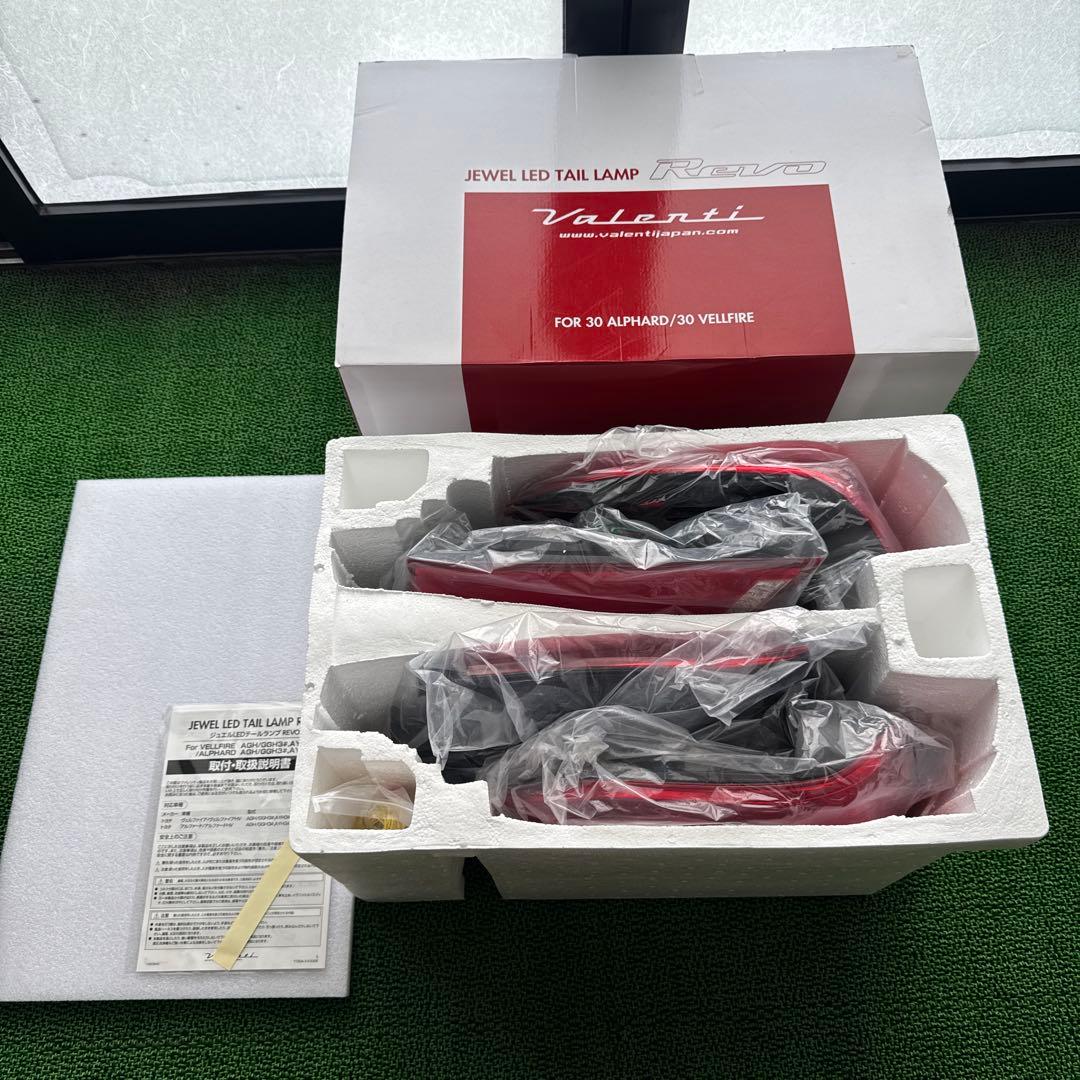 Dazz Fellows テールランプ 30系アルファード/ヴェルファイア