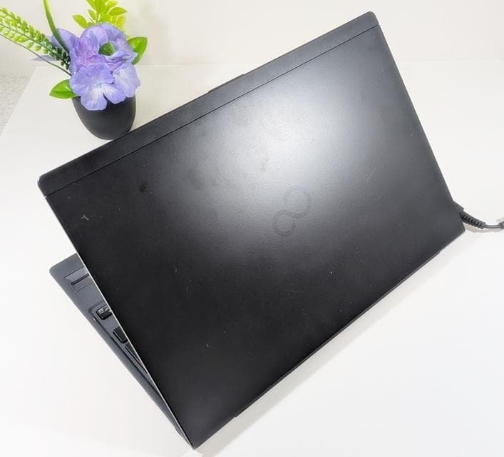 【薄型】軽量小型ノートパソコン✨新品SSD256GB✨win11✨オフィス