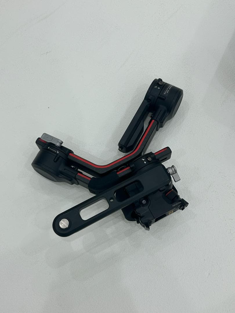 年末セール DJI RS2 Pro コンボ 片手持ち3軸ジンバル