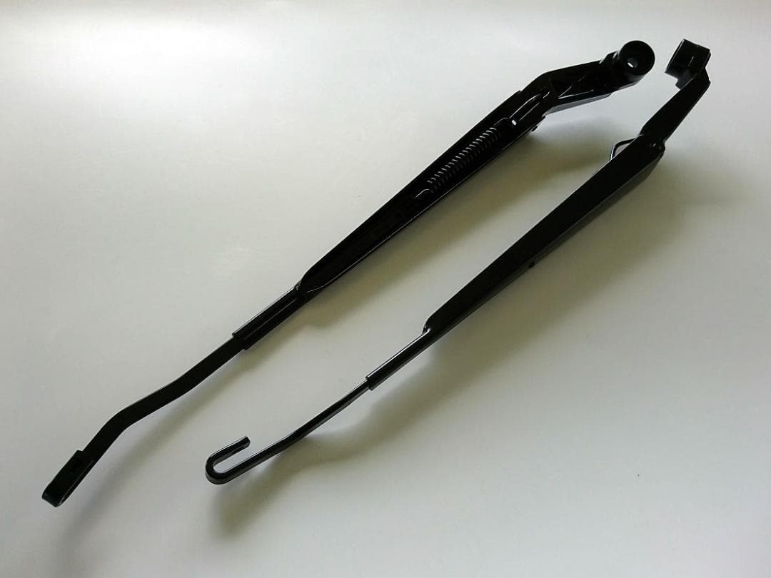 78系ランクルプラド　純正フロントワイパーアーム 左右　カバー＆ナットも付属