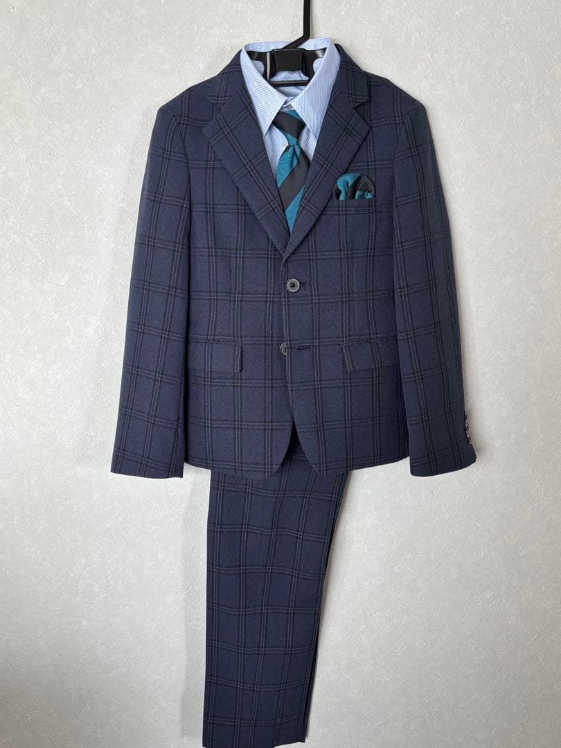 美品！子供用スーツ　130cm