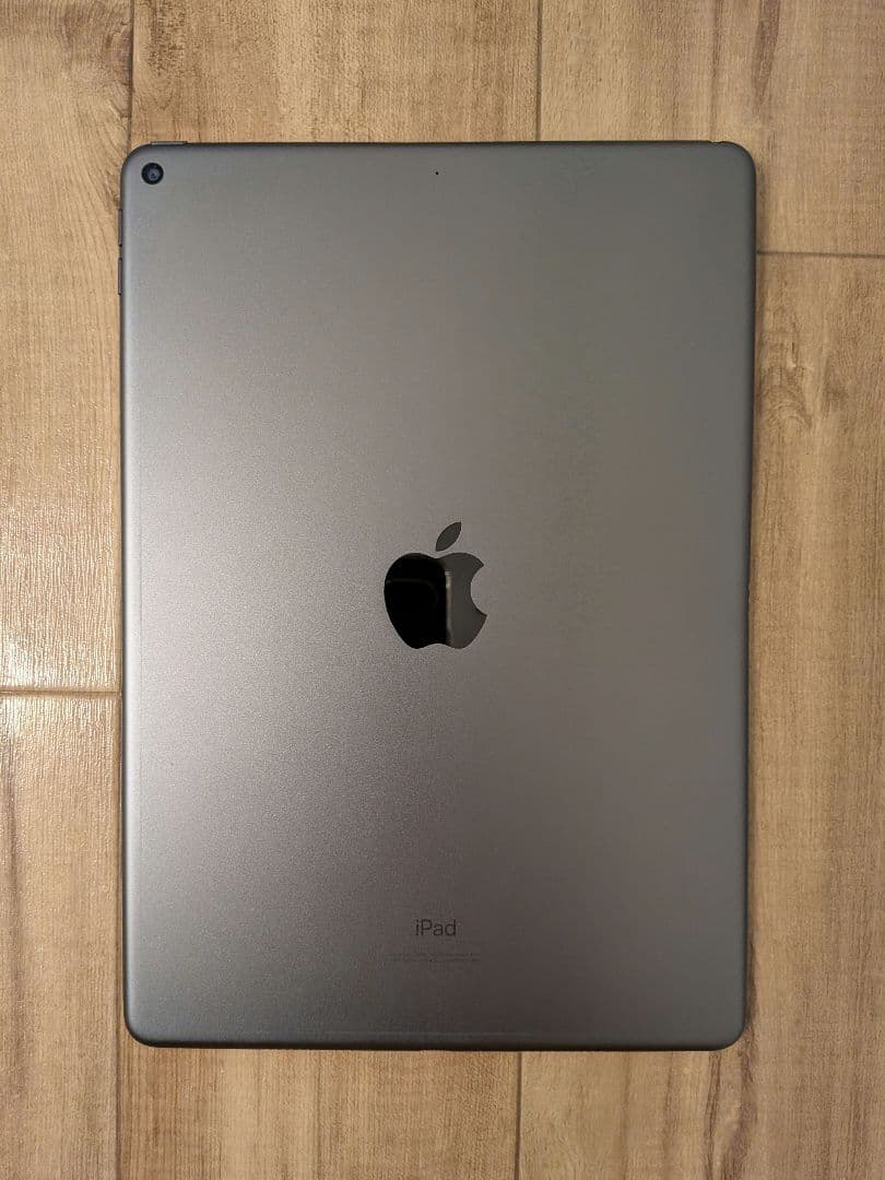 【美品】iPad Air 第3世代 Wi-Fiモデル 64GB　スペースグレー