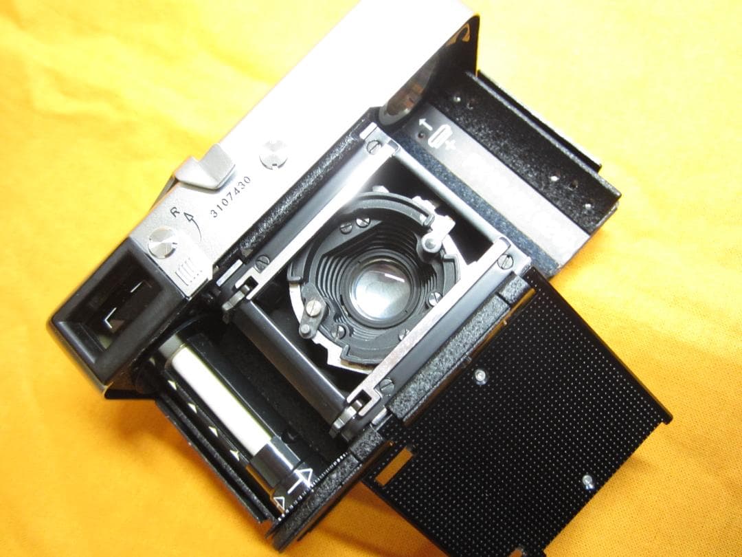 ■Rollei35／ローライ35／初期型ドイツ製／クローム／光学機関系すべて正常