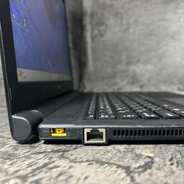 ★Windows11 最新オフィス2024 SSD　初期設定済すぐつかえます★