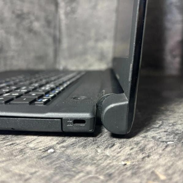 ★Windows11 最新オフィス2024 SSD　初期設定済すぐつかえます★