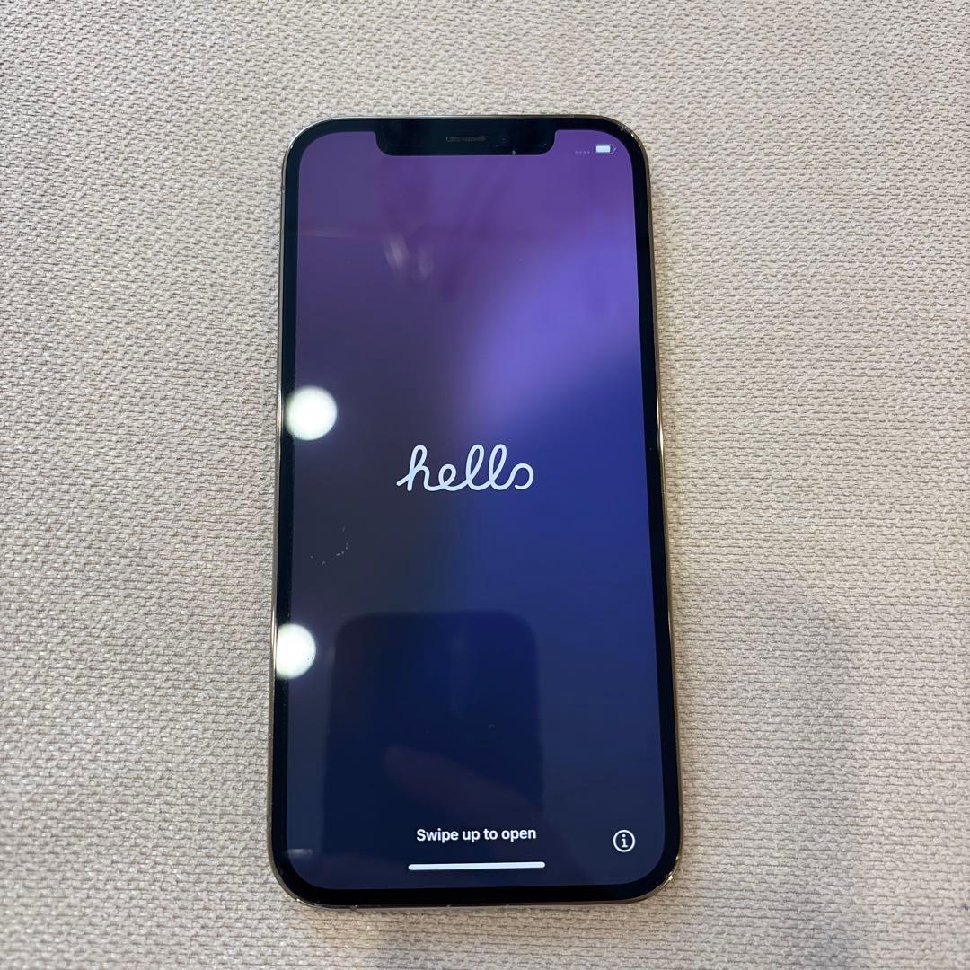 Apple iPhone 12 Pro シルバー 本体　256G