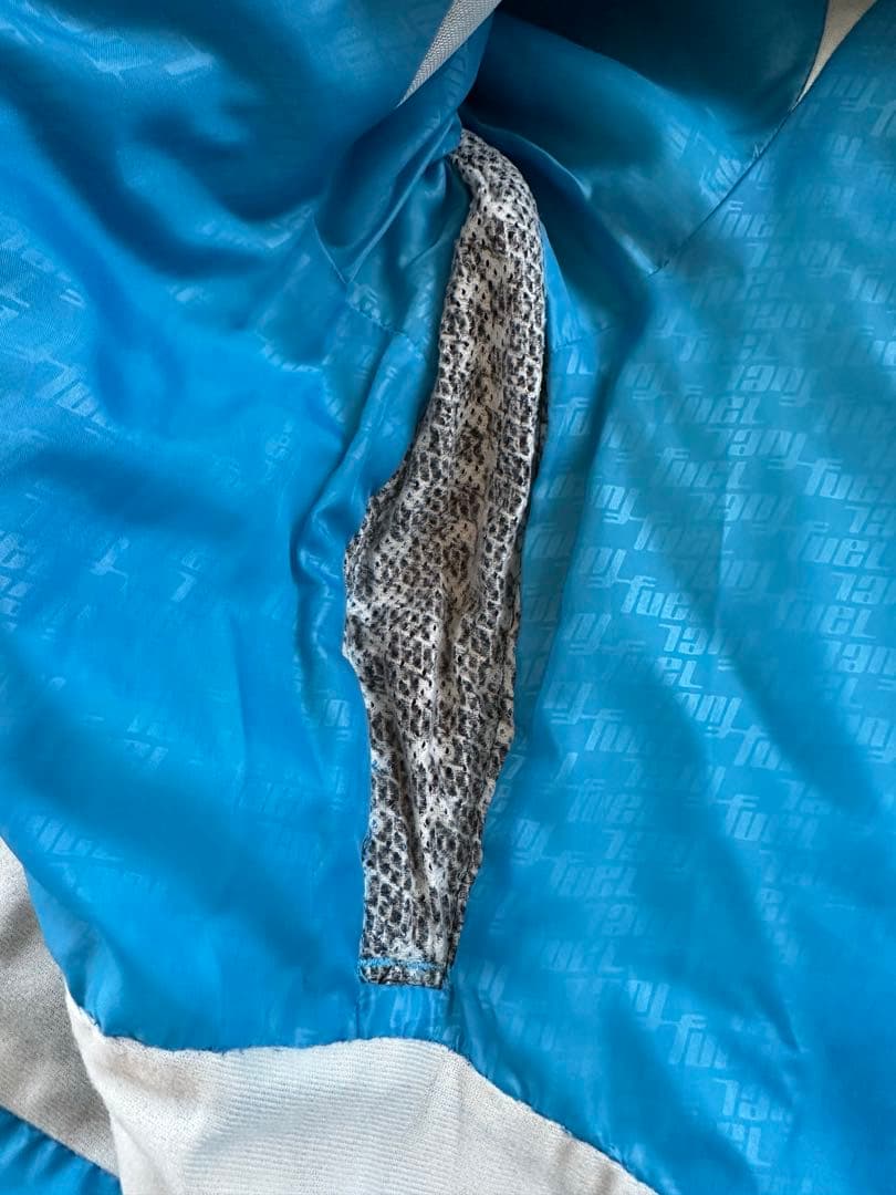 686 FUELメンズ（L）スキーウェア　スノーウェア　上下セット　オレンジ