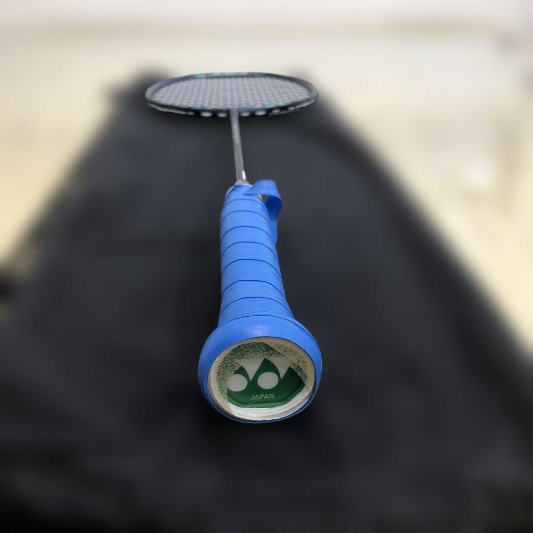 Yonex ヨネックス ナノフレア800プロ　バドミントンラケット ケース付き