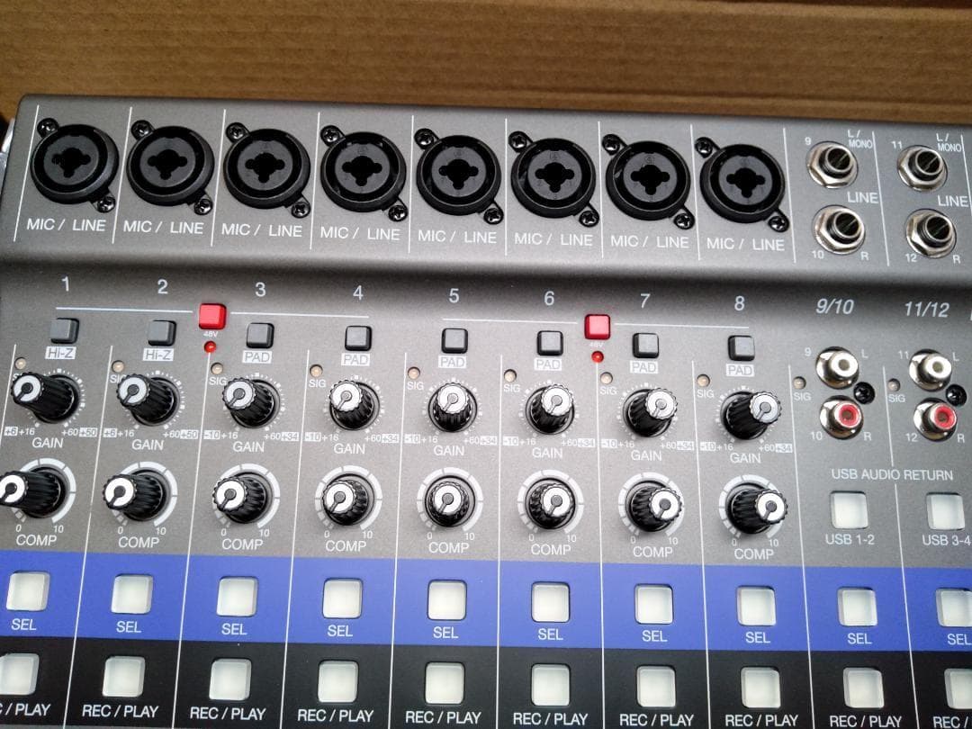 （２月８日までの特別価格）未使用 ZOOM L-12 デジタルミキサー