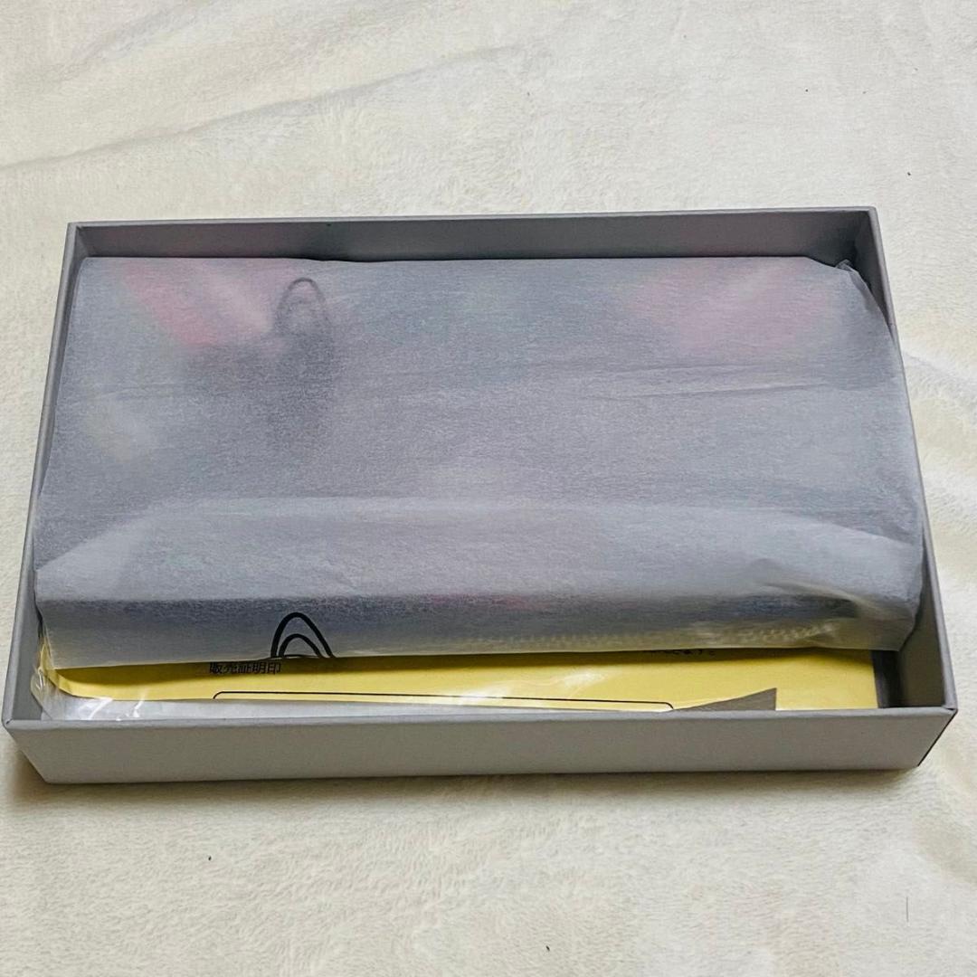 vivienne westwood チェック柄 ラウンドファスナー長財布