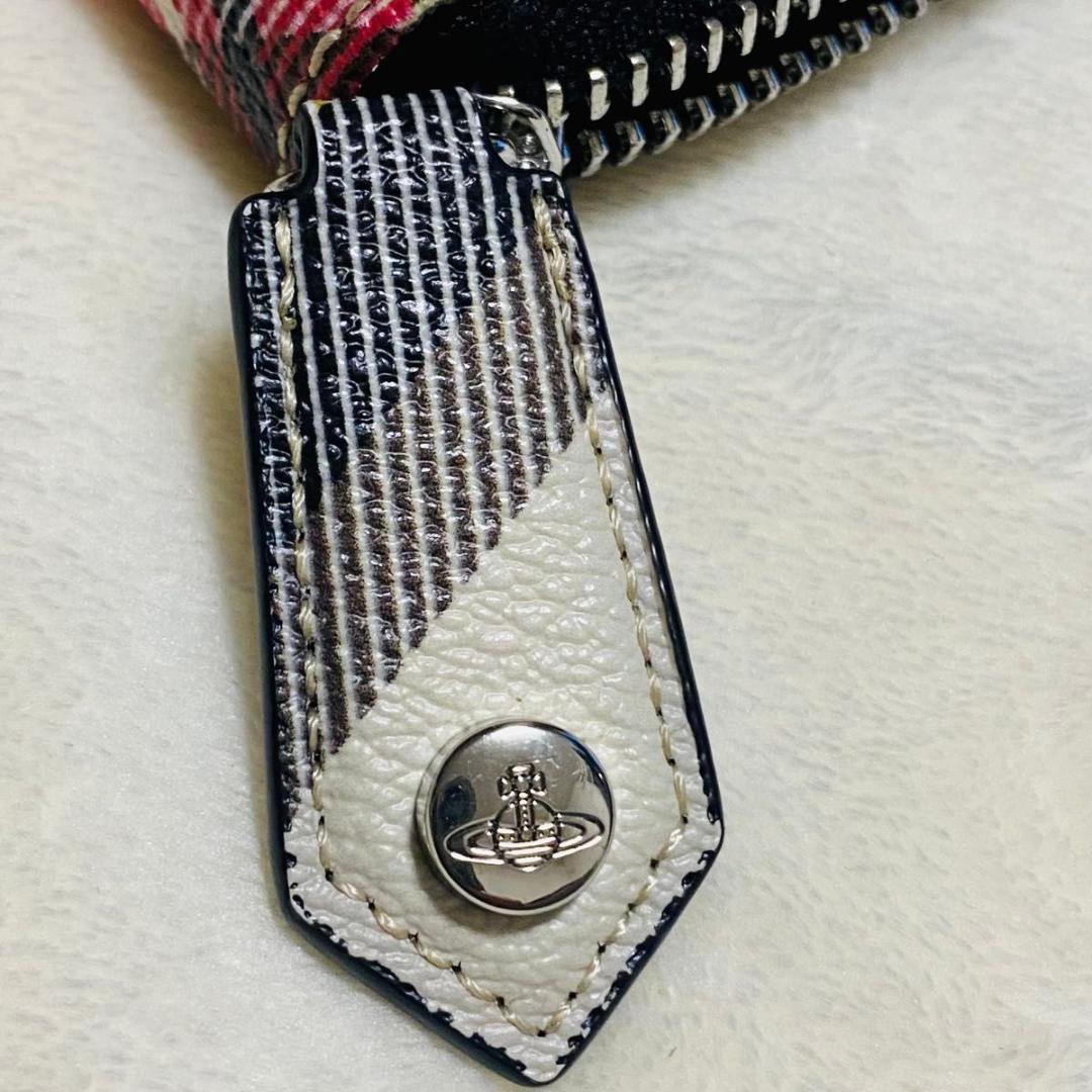 vivienne westwood チェック柄 ラウンドファスナー長財布