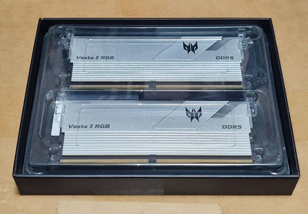 メモリー Predator Vesta II DDR5 32GB 6800MHz RGB