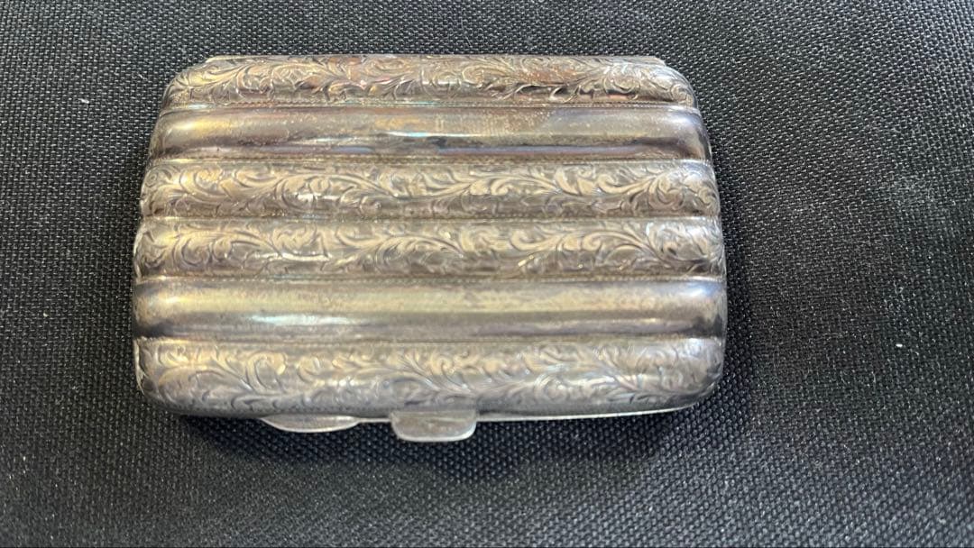 イギリスアンティーク　1905年　銀無垢シガレットボックス