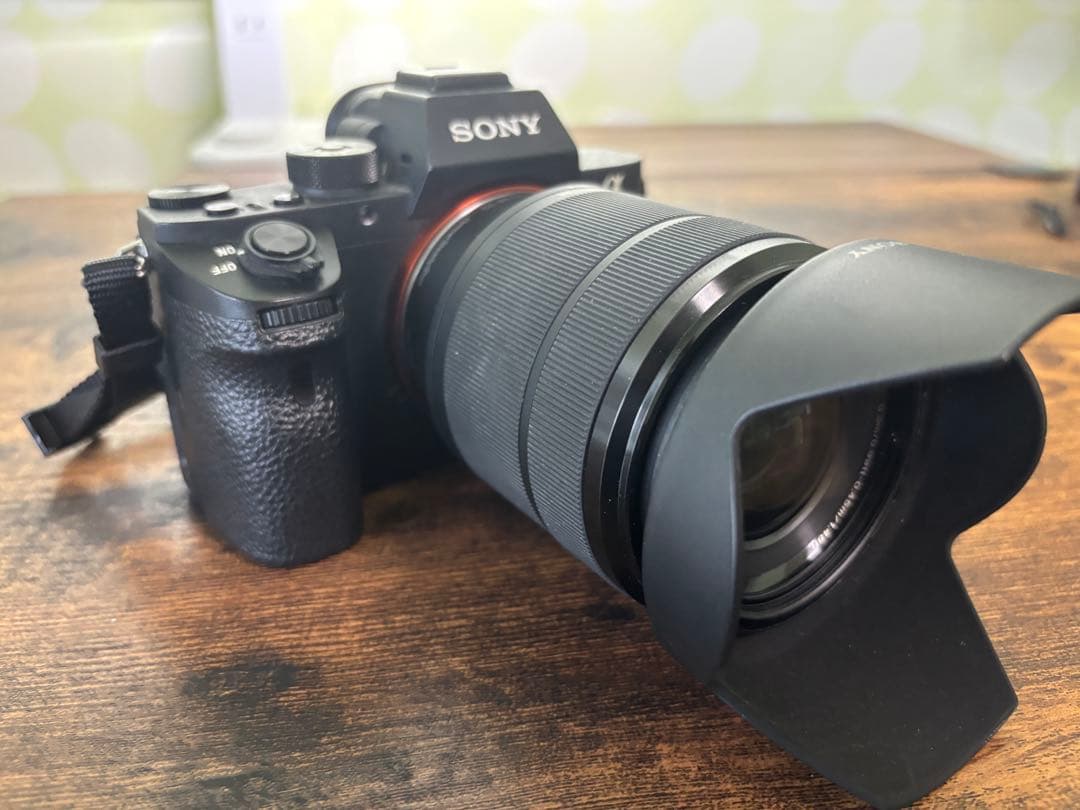 H*E様 【美品セット】α7RII FEレンズ バッテリー2個 充電器2個 カー